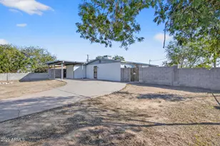 7649 W Mitchell Dr, Phoenix, AZ 85033 - Photo 3