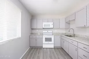 15605 N 29th St, Phoenix, AZ 85032 - Photo 1