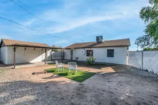 1728 W Avalon Dr, Phoenix, AZ 85015 - Photo 25