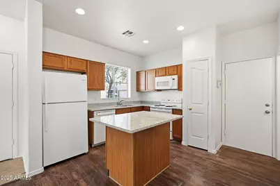 3040 W Los Gatos Drive, Phoenix, AZ 85027 - Photo 9