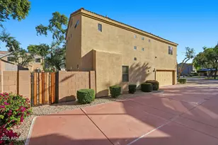 3040 W Los Gatos Dr, Phoenix, AZ 85027 - Photo 35