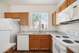 3040 W Los Gatos Dr, Phoenix, AZ 85027 - Photo 13