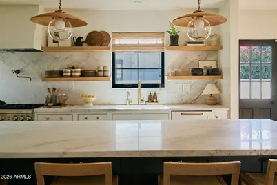 2038 N 11th Avenue, Phoenix, AZ 85007 - Photo 11