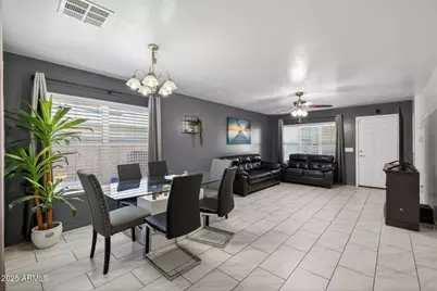 129 W Ian Drive, Phoenix, AZ 85041 - Photo 5