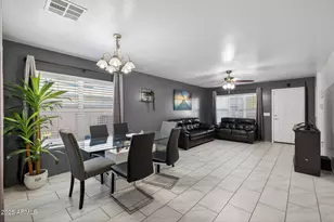 129 W Ian Dr, Phoenix, AZ 85041 - Photo 5