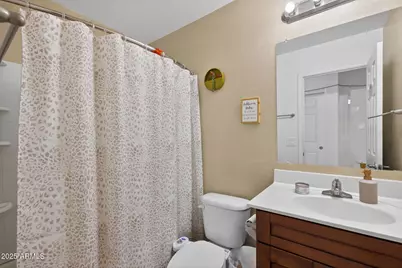 129 W Ian Drive, Phoenix, AZ 85041 - Photo 13