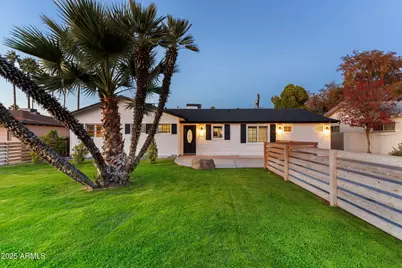 5328 E Pinchot Avenue, Phoenix, AZ 85018 - Photo 1