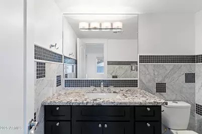 5328 E Pinchot Avenue, Phoenix, AZ 85018 - Photo 9