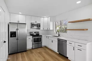 7026 W Jenan Dr, Peoria, AZ 85345 - Photo 13