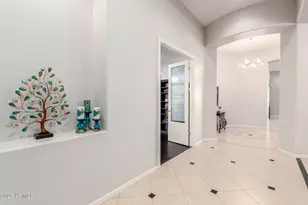 8751 E Menlo Cir, Mesa, AZ 85207 - Photo 7