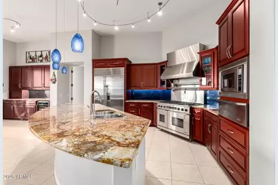 8751 E Menlo Circle, Mesa, AZ 85207 - Photo 13