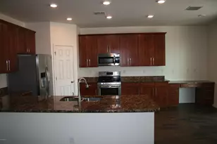 10765 W Bronco Trail, Peoria, AZ 85383 - Photo 7