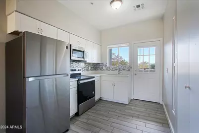 1614 W Purdue Avenue #202, Phoenix, AZ 85021 - Photo 3