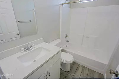 1614 W Purdue Avenue #202, Phoenix, AZ 85021 - Photo 7