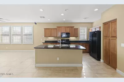 15384 W Dahlia Drive, Surprise, AZ 85379 - Photo 13