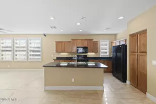 15384 W Dahlia Dr, Surprise, AZ 85379 - Photo 13