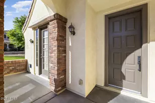 15384 W Dahlia Dr, Surprise, AZ 85379 - Photo 9