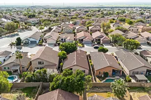 1714 W Hiddenview Dr, Phoenix, AZ 85045 - Photo 49