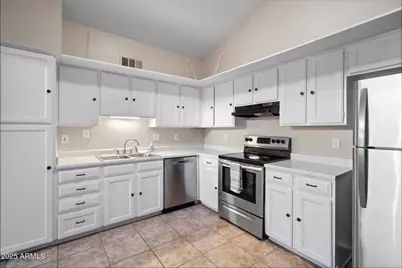 555 N May Street #23, Mesa, AZ 85201 - Photo 9