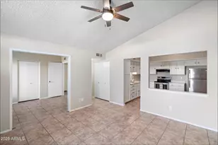 555 N May St, Mesa, AZ 85201 - Photo 15