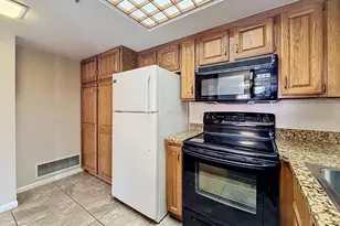 10330 W Thunderbird Blvd, Sun City, AZ 85351 - Photo 5