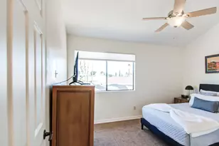 5640 E Bell Rd, Scottsdale, AZ 85254 - Photo 27