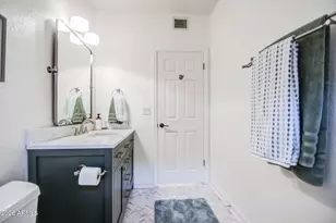 5640 E Bell Rd, Scottsdale, AZ 85254 - Photo 29