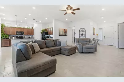 21659 E Waverly Drive, Queen Creek, AZ 85142 - Photo 9