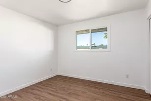 3234 S Allred Dr, Tempe, AZ 85282 - Photo 19