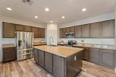 20819 W Legend Trail, Buckeye, AZ 85396 - Photo 7