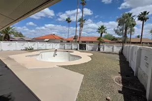 9803 W Pebble Beach Dr, Sun City, AZ 85351 - Photo 27