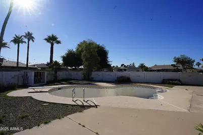 9803 W Pebble Beach Drive, Sun City, AZ 85351 - Photo 27