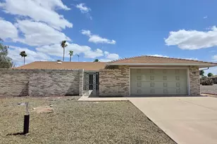 9803 W Pebble Beach Dr, Sun City, AZ 85351 - Photo 3