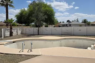 9803 W Pebble Beach Dr, Sun City, AZ 85351 - Photo 31