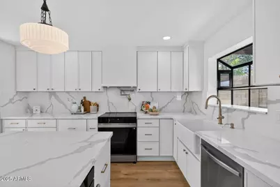 15850 N 15th Way, Phoenix, AZ 85022 - Photo 11