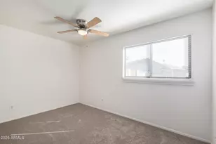 1025 E Greenway Dr, Tempe, AZ 85282 - Photo 23