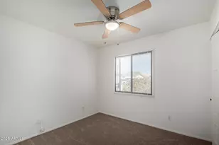 1025 E Greenway Dr, Tempe, AZ 85282 - Photo 21