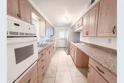 2820 N 71st Place, Scottsdale, AZ 85257 - Photo 1