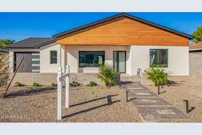 5712 N 11th Place, Phoenix, AZ 85014 - Photo 1