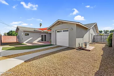 8522 E Vernon Avenue, Scottsdale, AZ 85257 - Photo 13