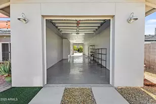 8522 E Vernon Ave, Scottsdale, AZ 85257 - Photo 9