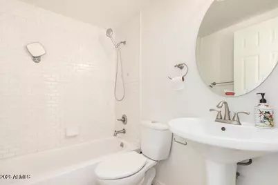 2023 E Clarendon Avenue, Phoenix, AZ 85016 - Photo 9