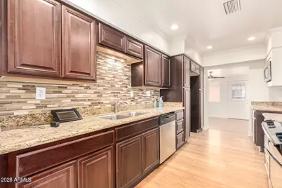 2023 E Clarendon Avenue, Phoenix, AZ 85016 - Photo 17