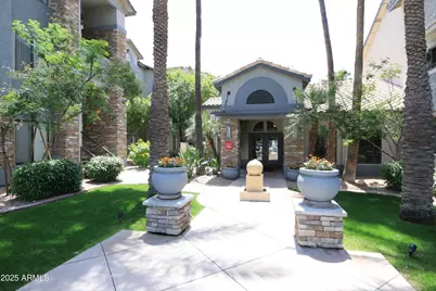 2025 E Campbell Avenue #Apt 103, Phoenix, AZ 85016 - Photo 3
