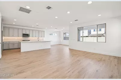 10450 E Upton Avenue, Mesa, AZ 85212 - Photo 5