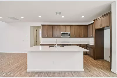 10446 E Upton Avenue, Mesa, AZ 85212 - Photo 5