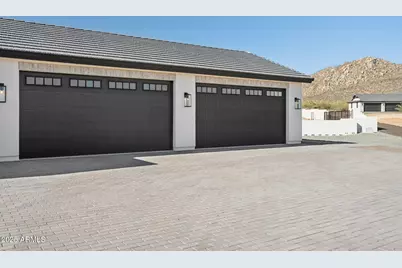 576 E Tanglewood Trail, Phoenix, AZ 85085 - Photo 21