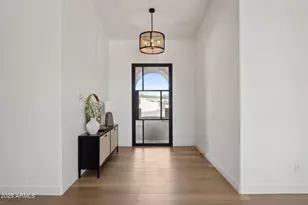 576 E Tanglewood Trl, Phoenix, AZ 85085 - Photo 5