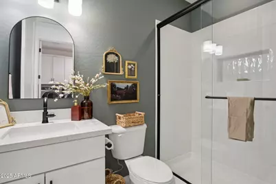 576 E Tanglewood Trail, Phoenix, AZ 85085 - Photo 19