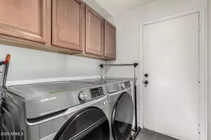 729 E Glenhaven Dr, Phoenix, AZ 85048 - Photo 15